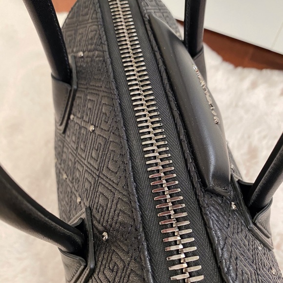 ❌SOLD❌NWT Givenchy Antigona Small Quilted  Bag - Picture 14 of 16